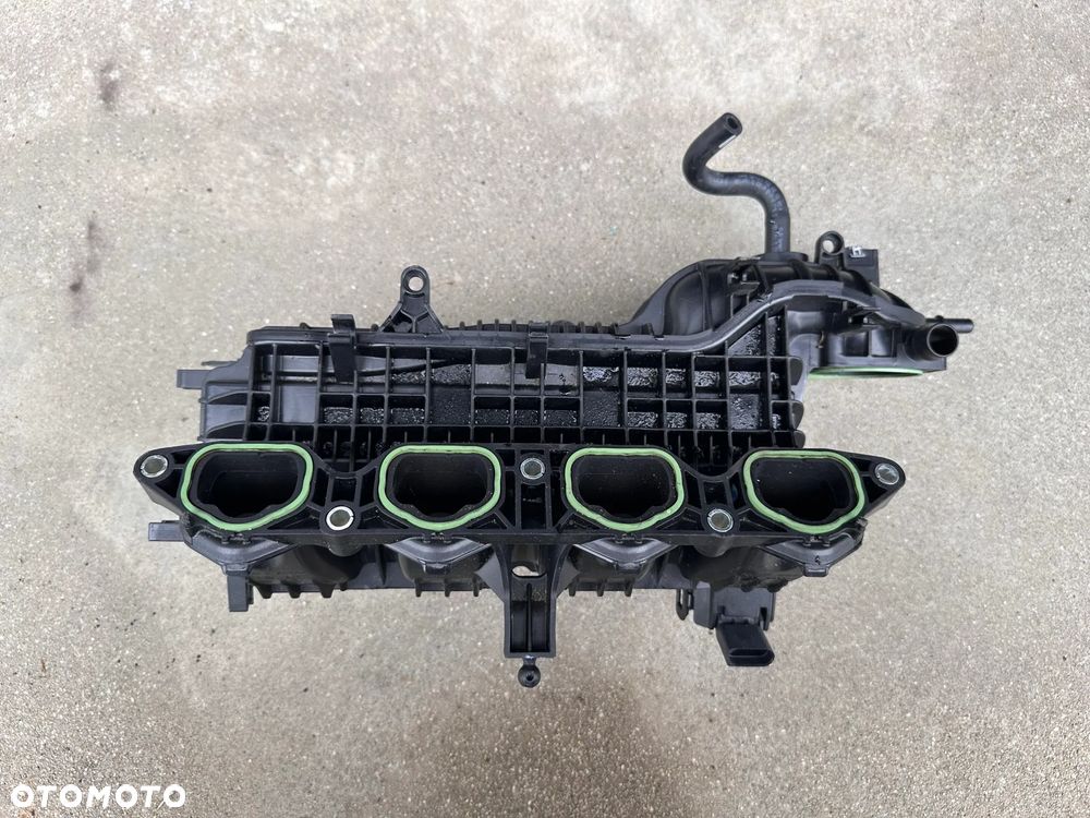 Kolektor ssący VW, Audi, Seat, Skoda 1.4 TSI 04E145749F 04E129711L - 1