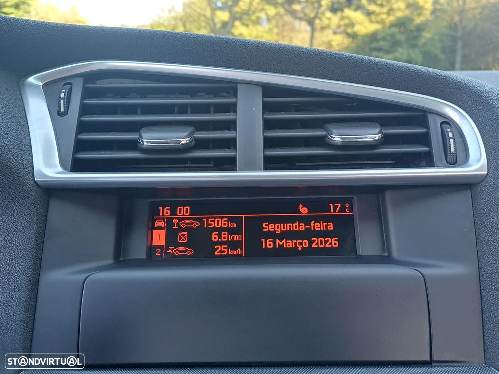 Citroën C4 1.6 HDi Exclusive - 26