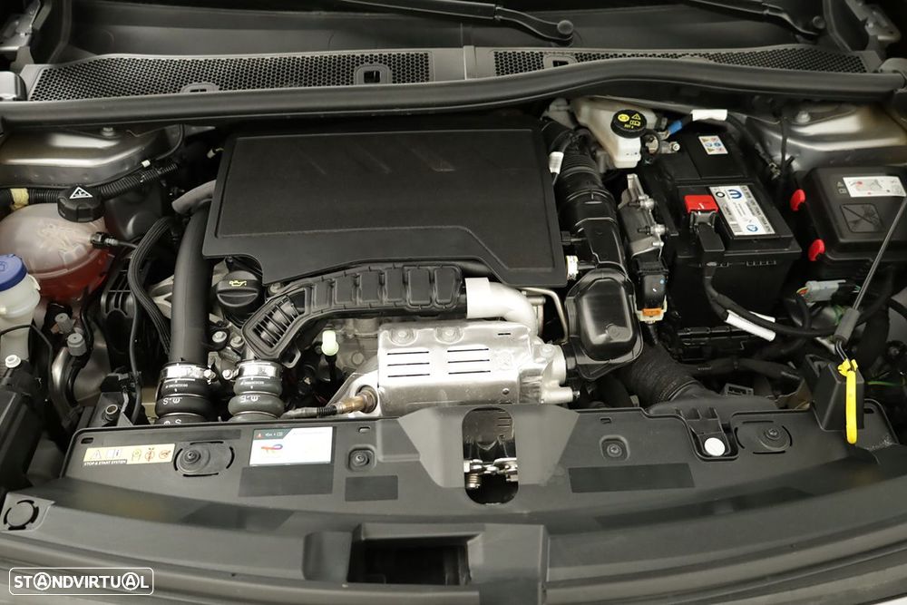 Peugeot 2008 1.2 PureTech Allure - 24