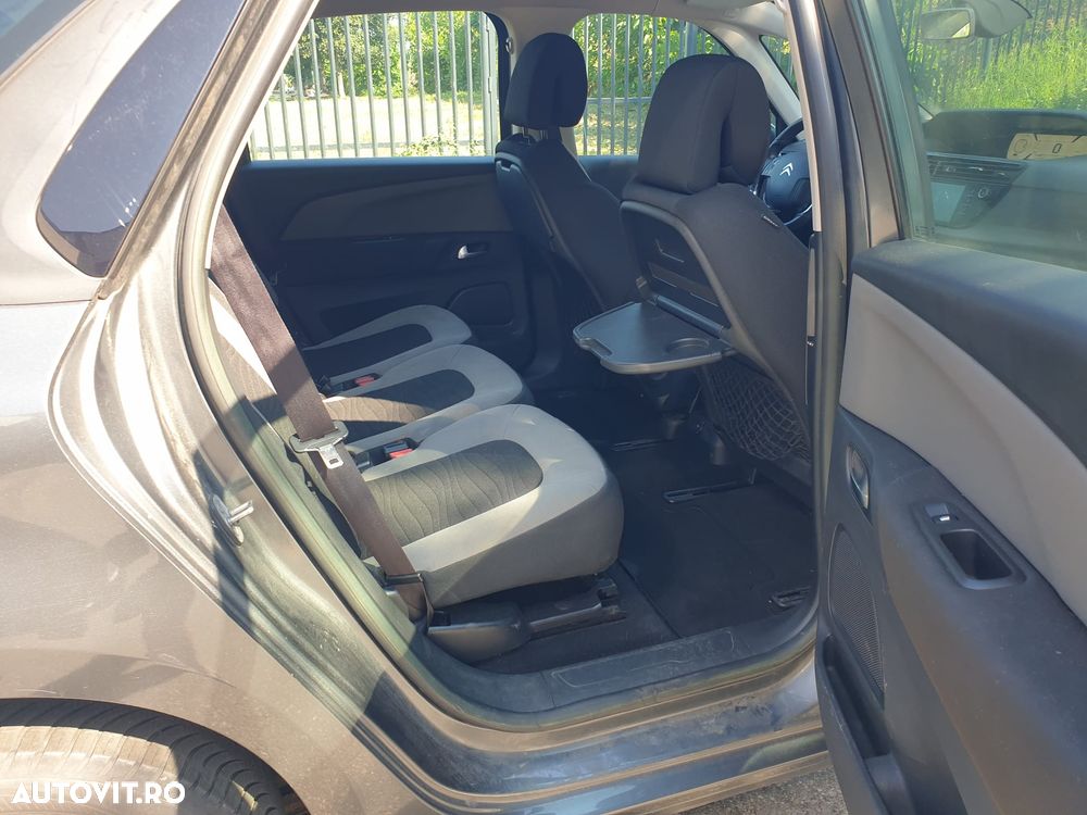 Citroën C4 Picasso 1.6 e-HDI Aut. Intensive - 9