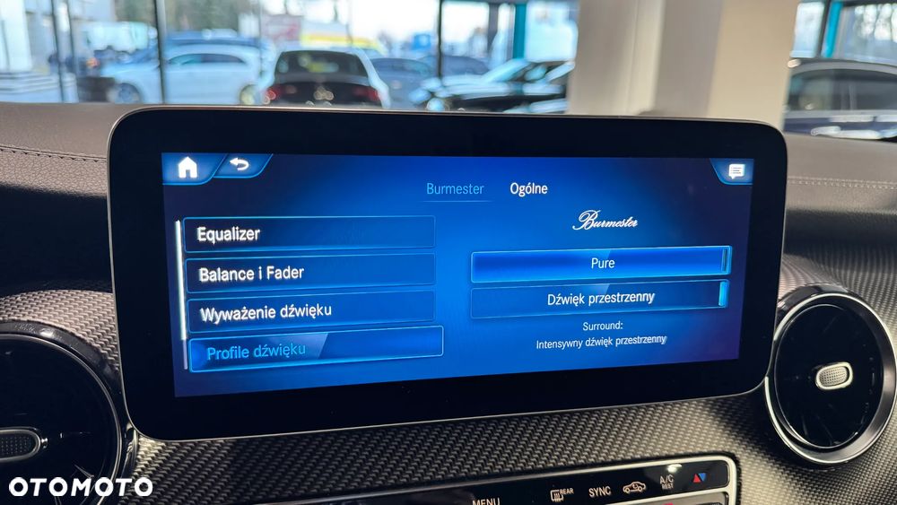 Mercedes-Benz Klasa V - 22