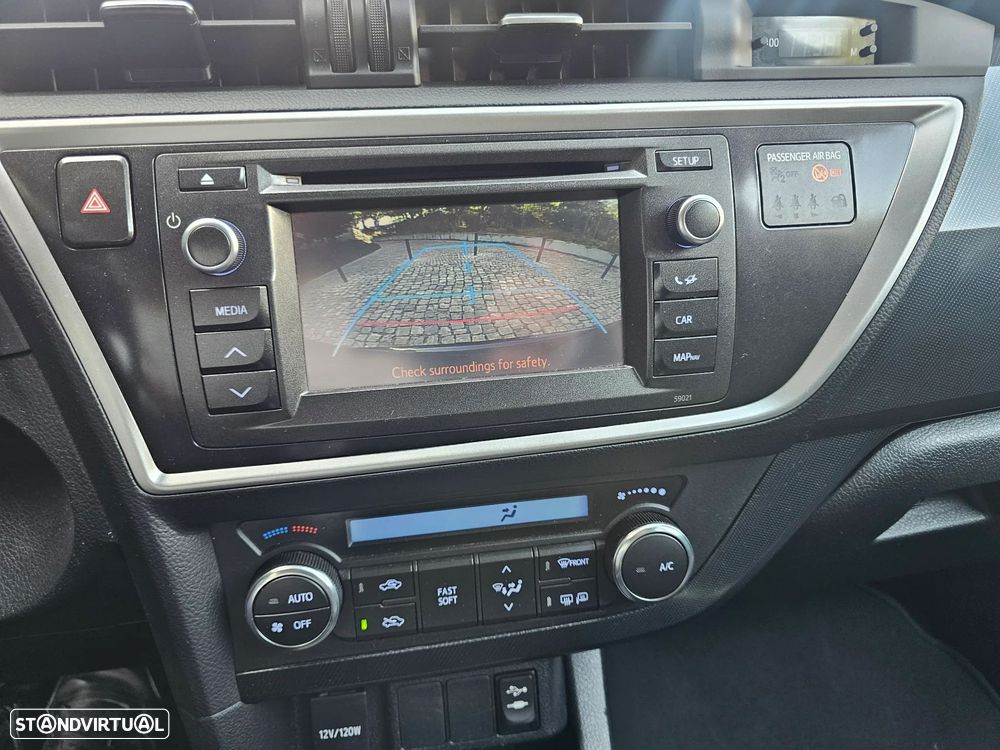 Toyota Auris 1.4 D-4D Comfort+Navi - 10