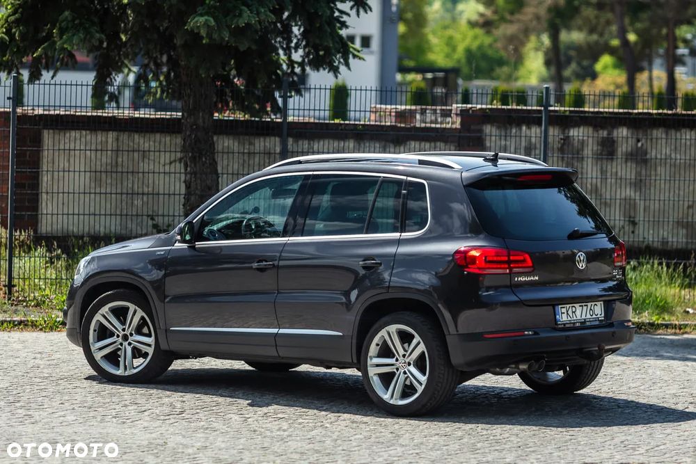 Volkswagen Tiguan 2.0 TDI SCR BlueMotion Technology Lounge Sport & Style - 16