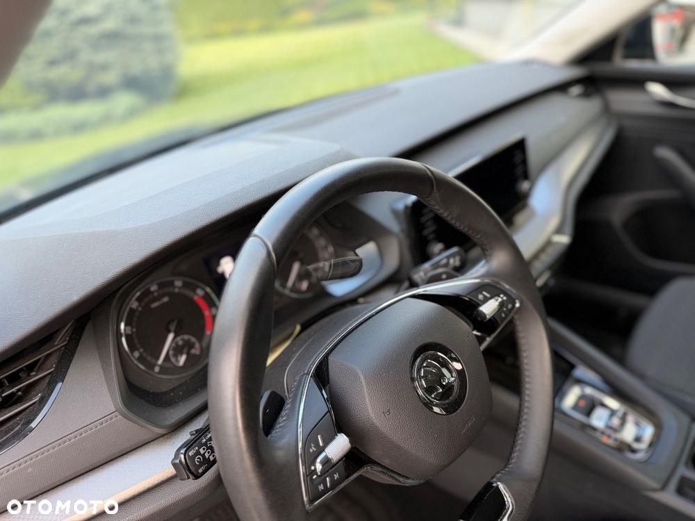 Skoda Octavia 1.5 TSI mHEV Essence DSG - 9