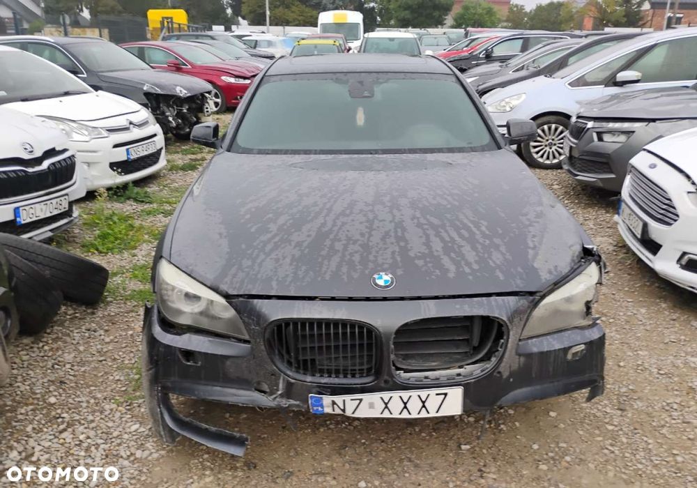 BMW Seria 7 - 23