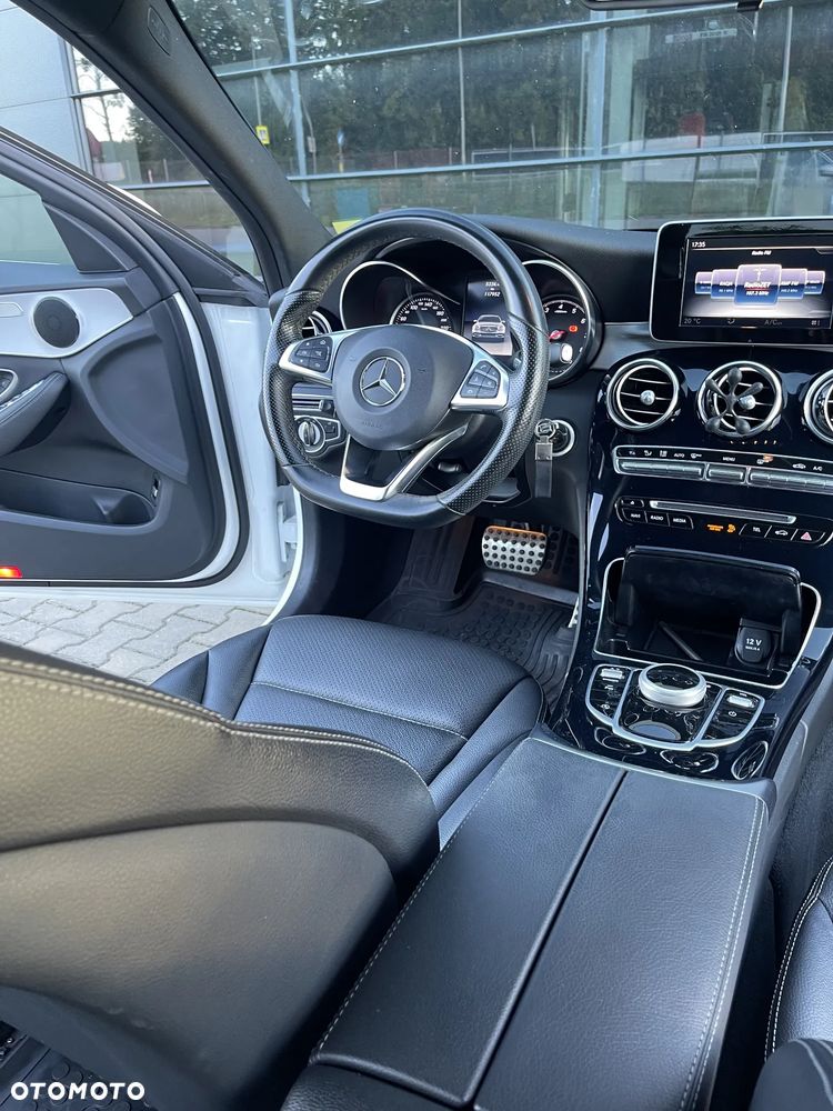 Mercedes-Benz Klasa C 180 9G-TRONIC - 29