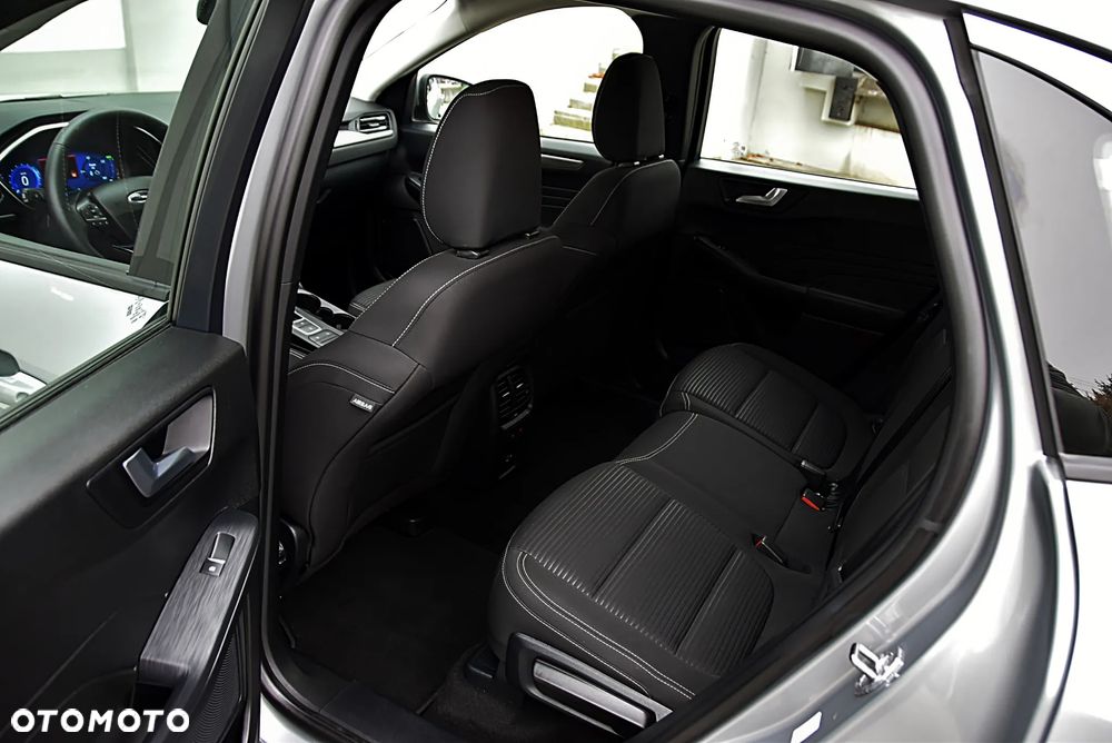 Ford Kuga 2.5 FHEV FWD Titanium - 22