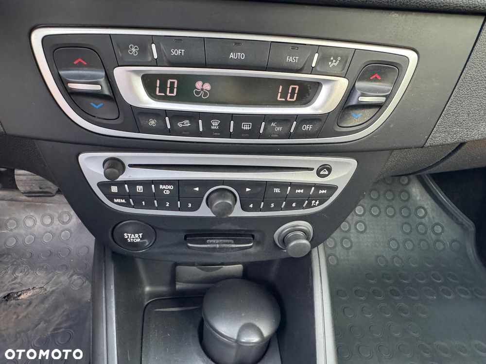 Renault Megane ENERGY dCi 110 Start & Stop Bose Edition - 19