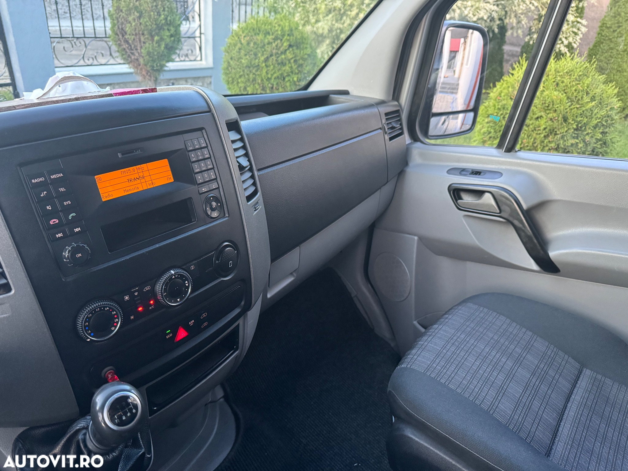 Mercedes-Benz Sprinter - 15