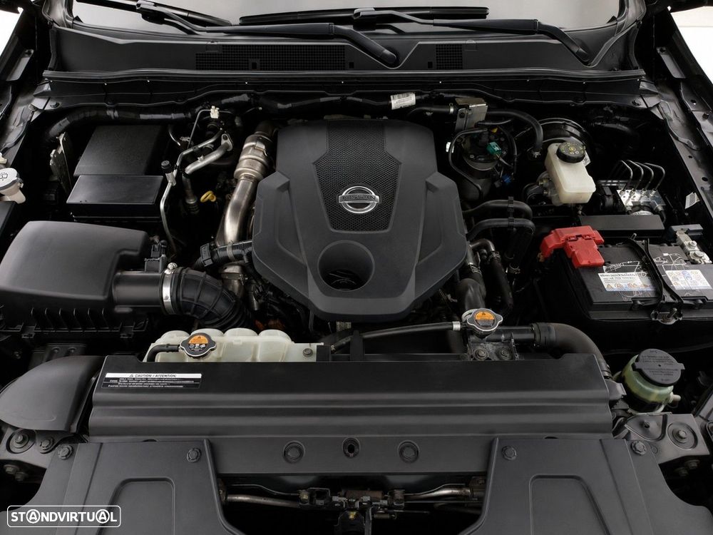 Nissan Navara 2.3 dCi CD 4WD Tekna Auto - 34