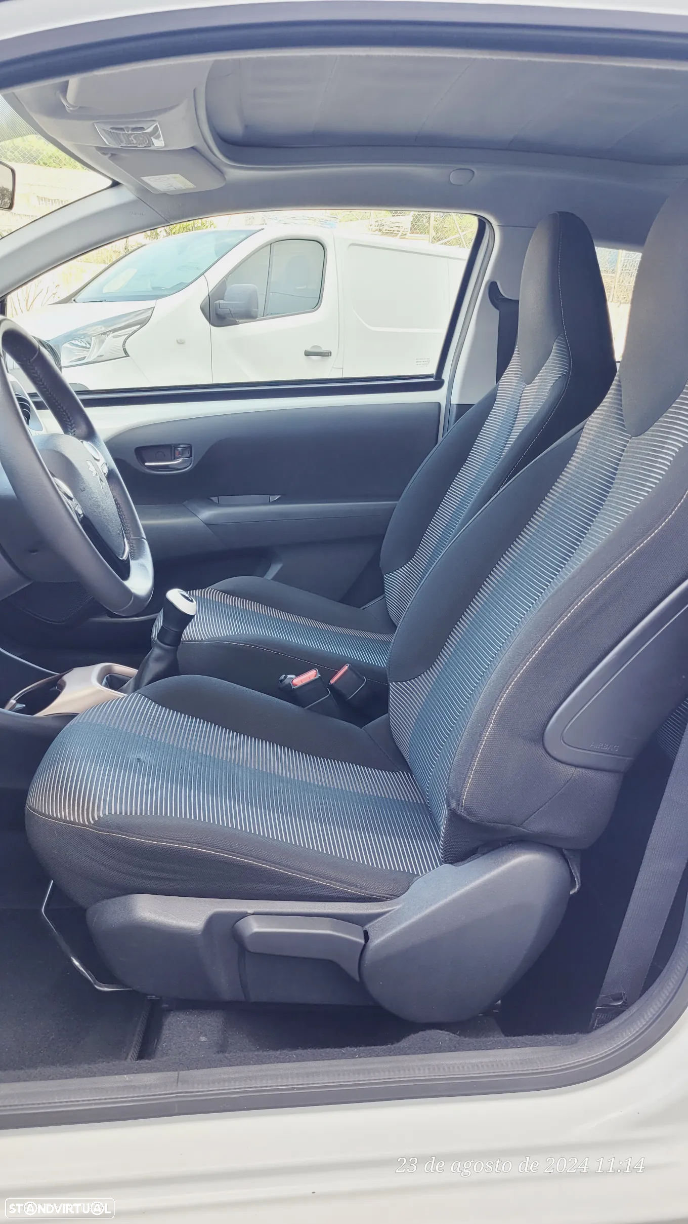 Peugeot 108 Top! 1.0 VTi Collection - 11