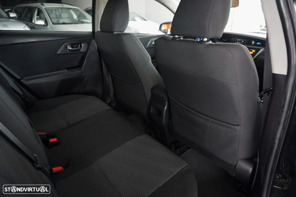 Toyota Auris Touring Sports 1.33 VVT-i Active+AC - 19