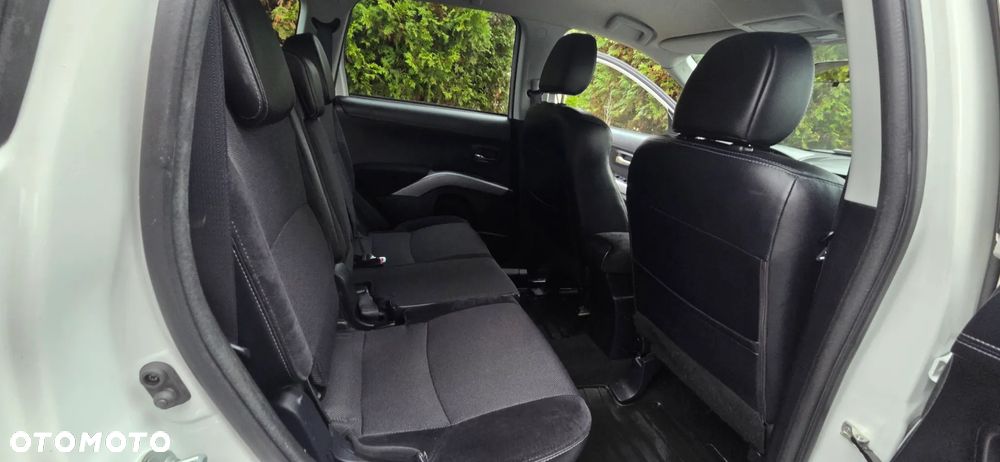 Mitsubishi Outlander 2.2 DI-D ClearTec 2WD Edition - 33