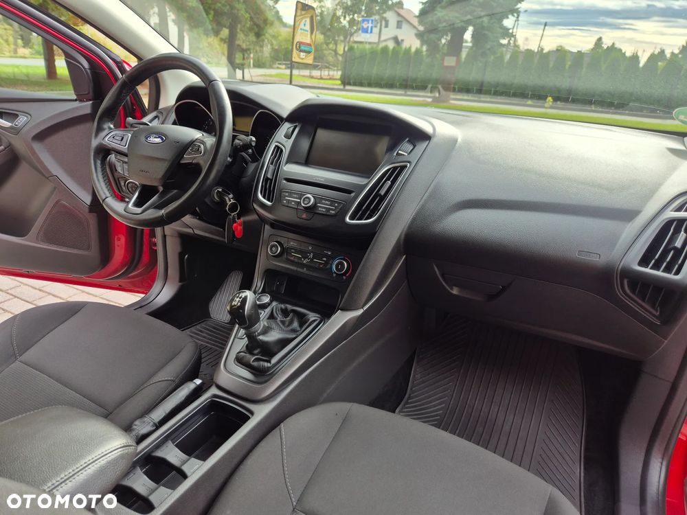 Ford Focus - 35