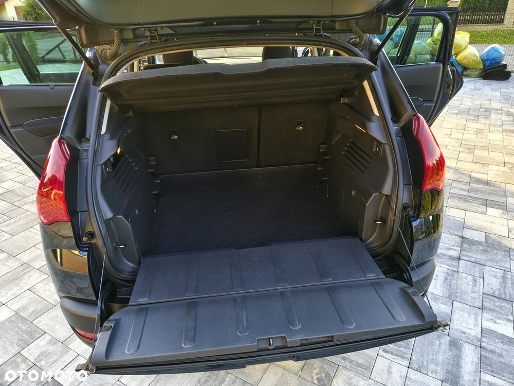 Peugeot 3008 2.0 HDi Allure - 5