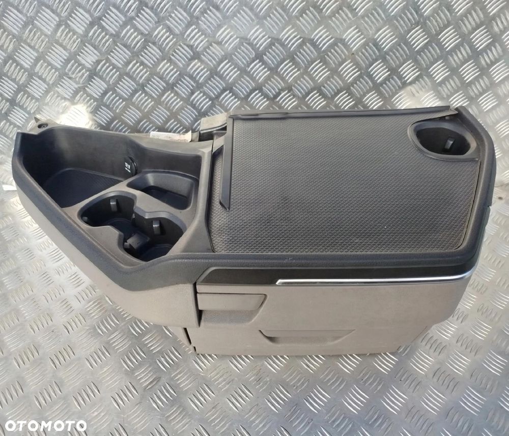 PÓŁKA SZUFLADA KOKPITU NA TUNEL ŚRODKOWY SCANIA R NTG - 3