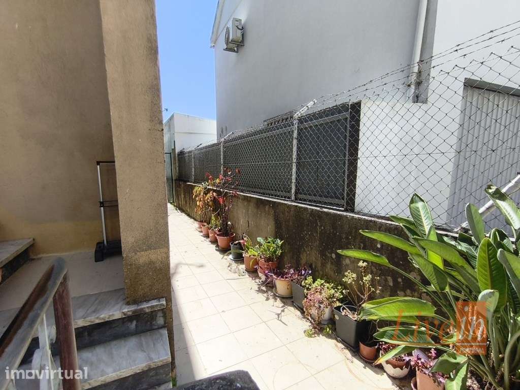 Oportunidade de Investimento Moradia Multifamiliar em Lisboa - Grande imagem: 5/15