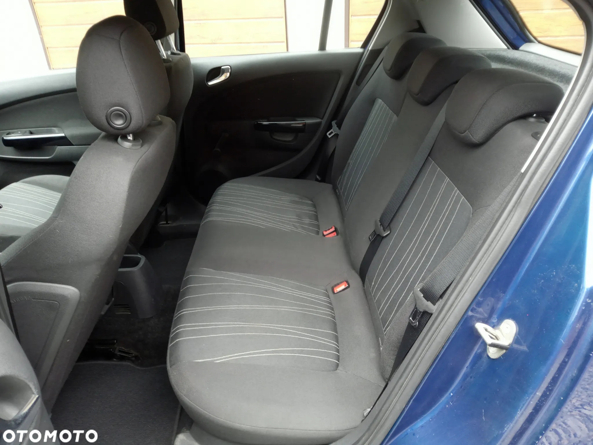 Opel Corsa 1.2 16V - 13
