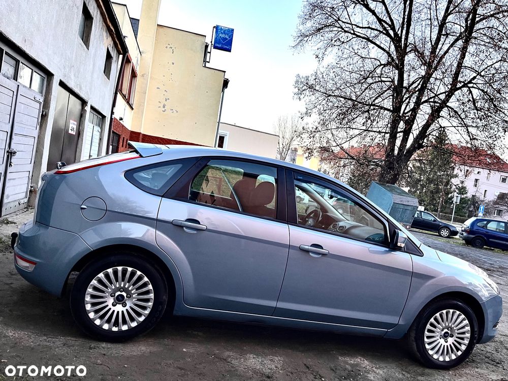 Ford Focus 1.8 Titanium - 4