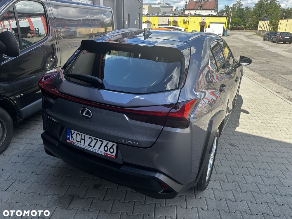 Lexus UX 250h Elegance 2WD - 15