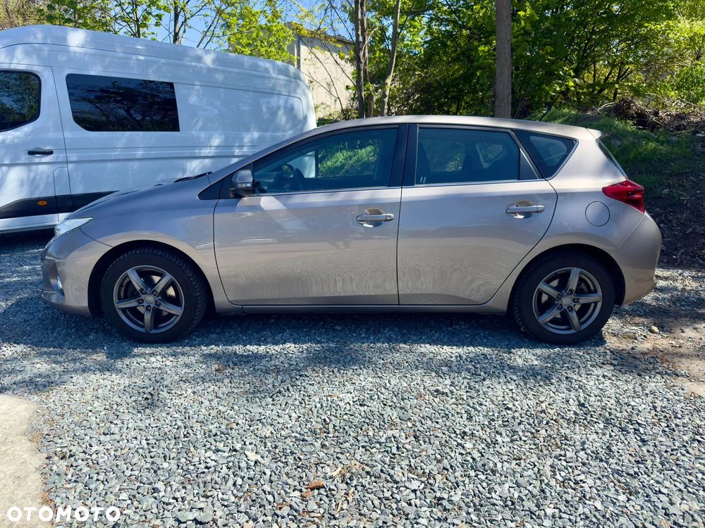 Toyota Auris 1.6 Valvematic Executive - 7