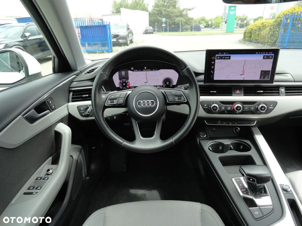 Audi A4 Avant 35 TDI mHEV S Line S tronic - 13