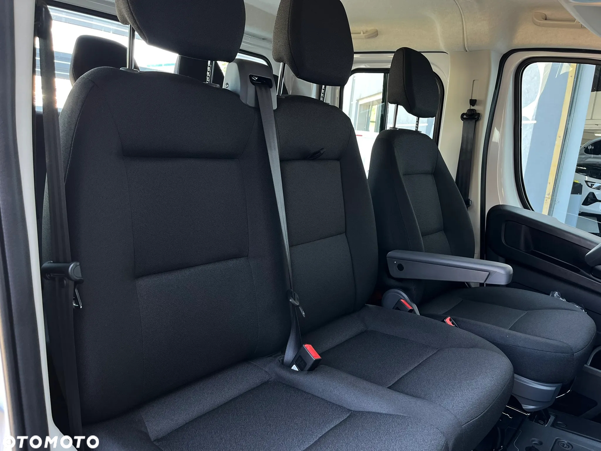 Peugeot Boxer Doka Podwójna Kabina| Skrzynia| 6 PALET|140KM MT6| Euro 6E |DMC 3.5t - 18