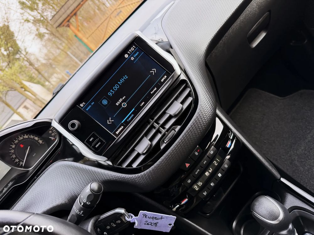 Peugeot 2008 PureTech 130 Stop&Start EAT6 Allure - 20