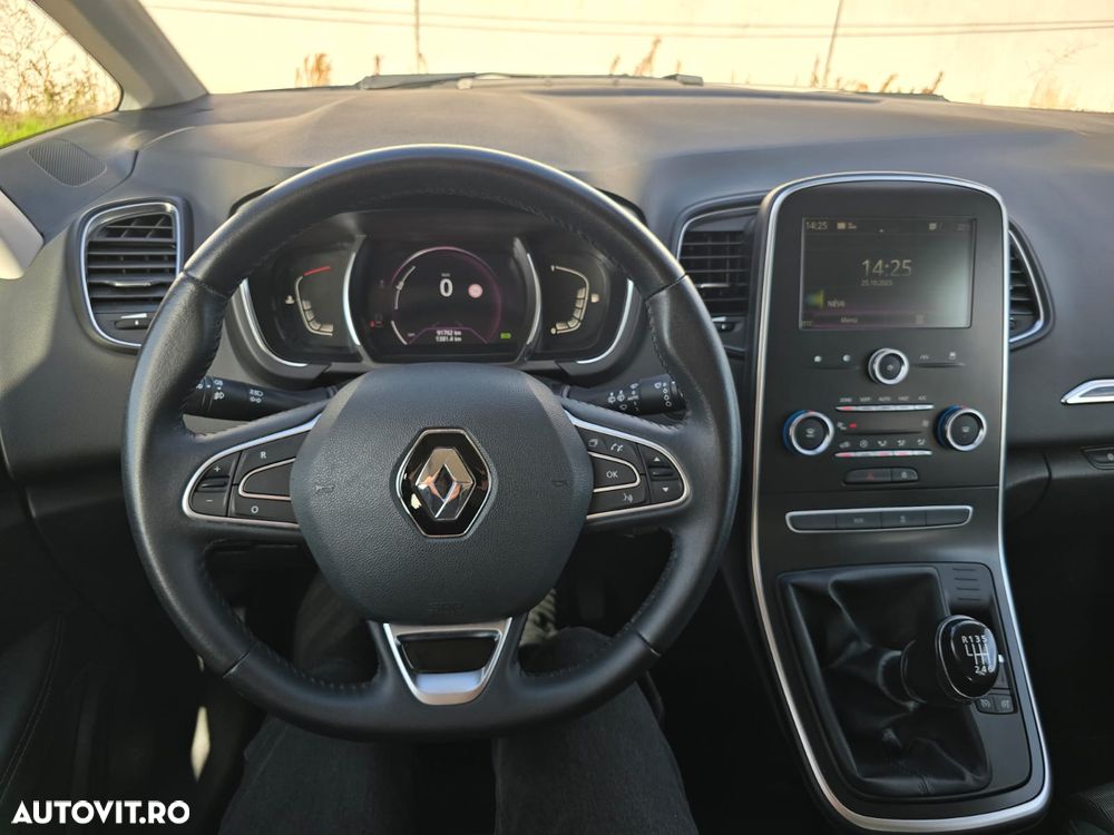 Renault Scenic - 14