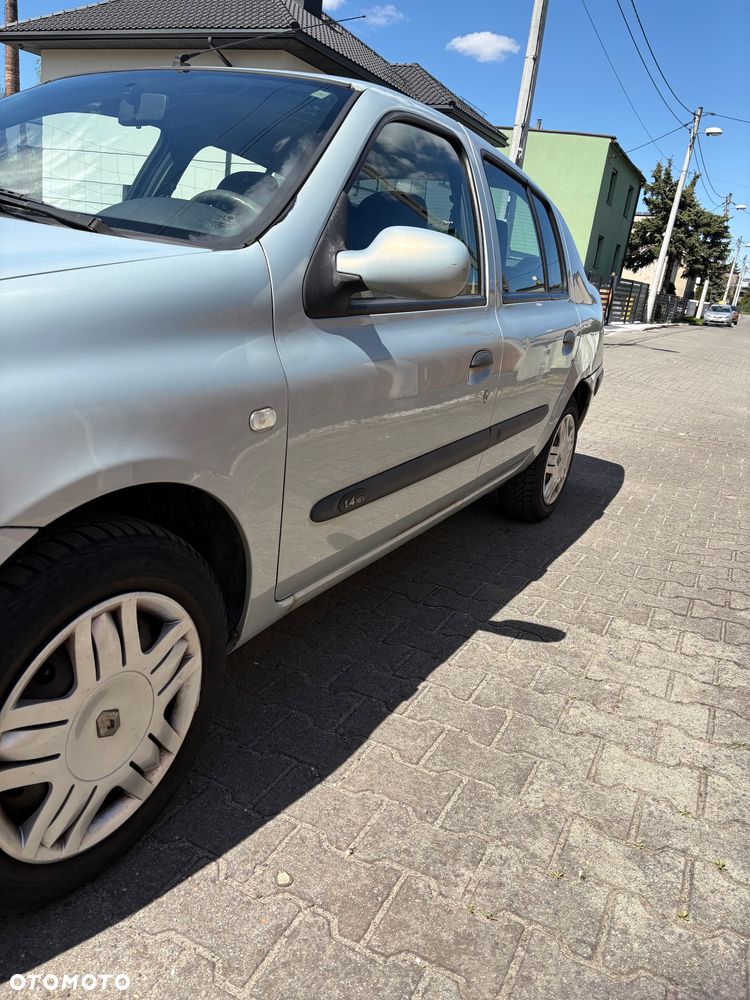 Renault Thalia 1.4 16V Expression - 11