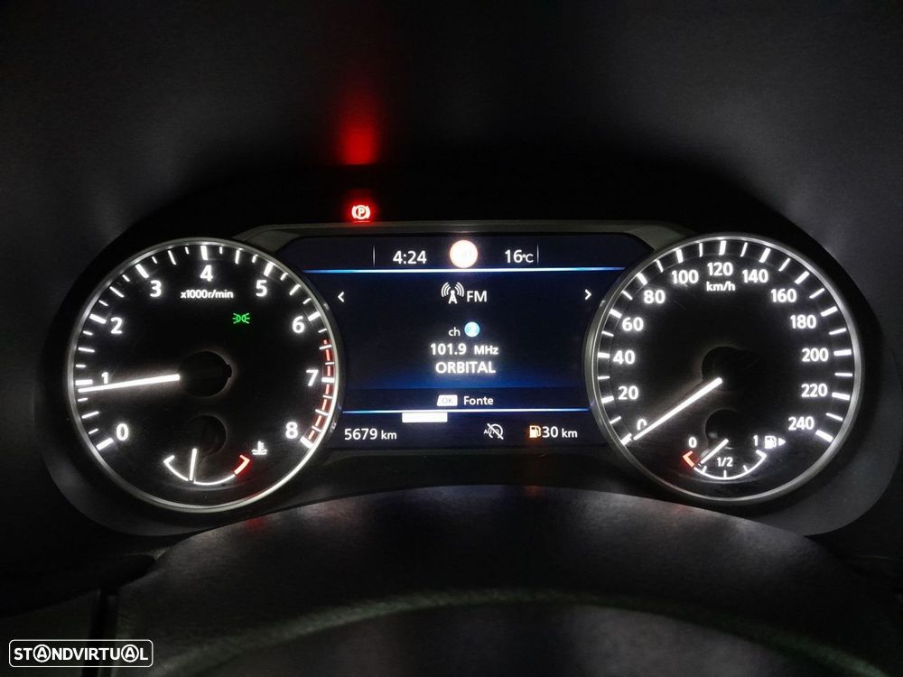Nissan Juke 1.0 DIG-T N-Connecta - 10