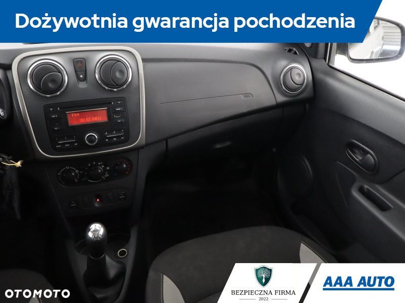 Dacia Sandero - 10