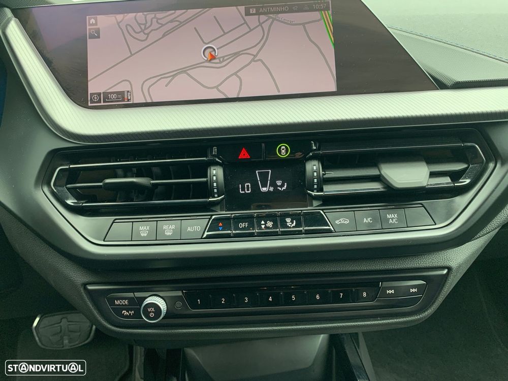 BMW 116 d Pack Desportivo M Auto - 29