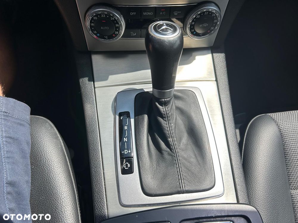 Mercedes-Benz Klasa C 220 CDI DPF (BlueEFFICIENCY) 7G-TRONIC - 31