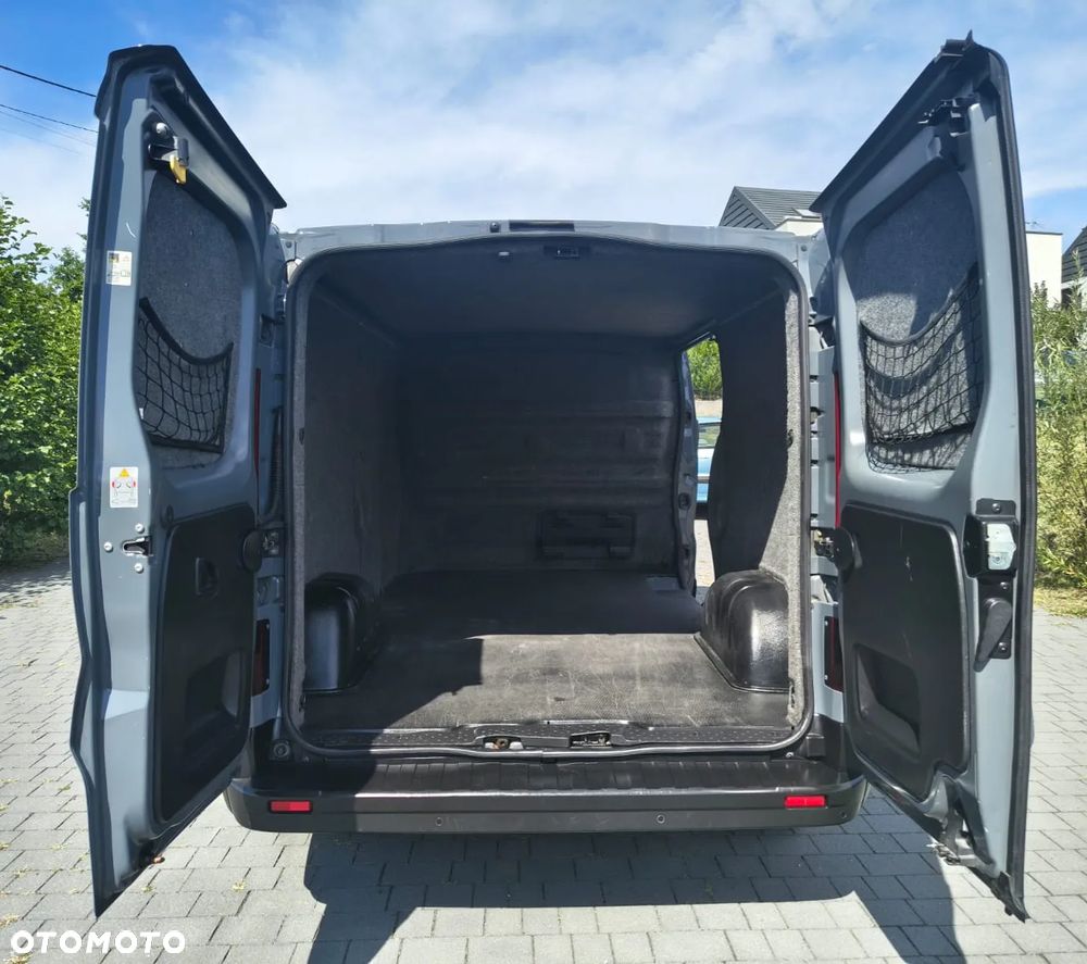Renault Trafic - 12