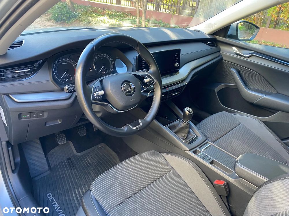 Skoda Octavia 2.0 TDI Ambition - 8
