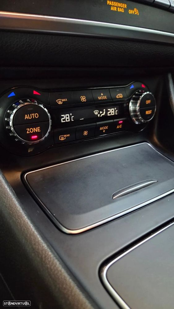 Mercedes-Benz CLA 200 d 7G-DCT UrbanStyle Edition - 14