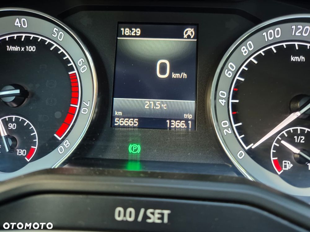 Skoda Superb 1.5 TSI Ambition - 15
