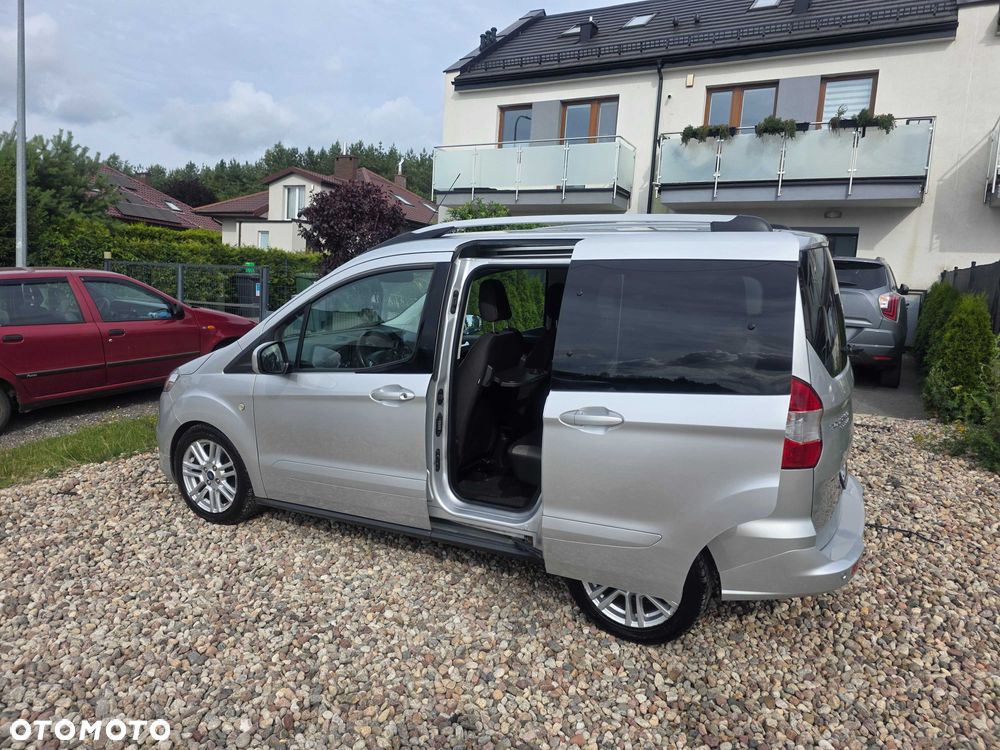 Ford Tourneo Courier - 8