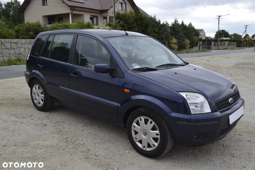 Ford Fusion - 4