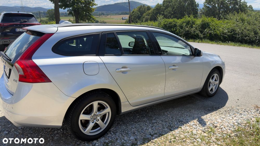 Volvo V60 D2 Edition - 10