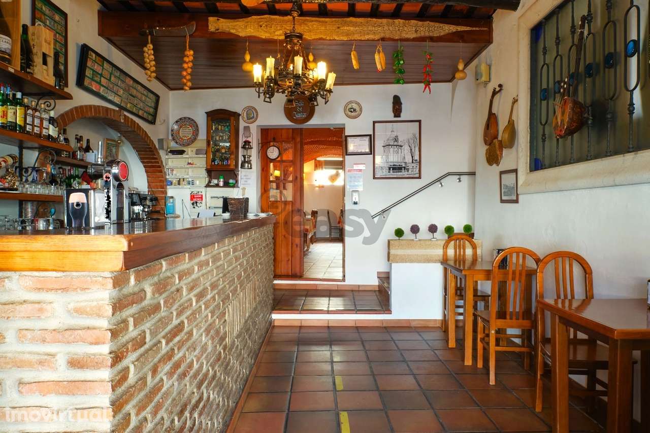 Restaurante Histórico nas Muralhas do Castelo de Borba - Alentejo - Grande imagem: 5/50