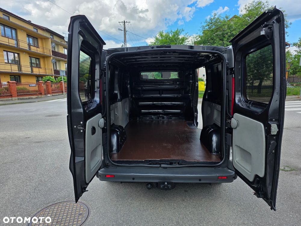 Renault Trafic - 23