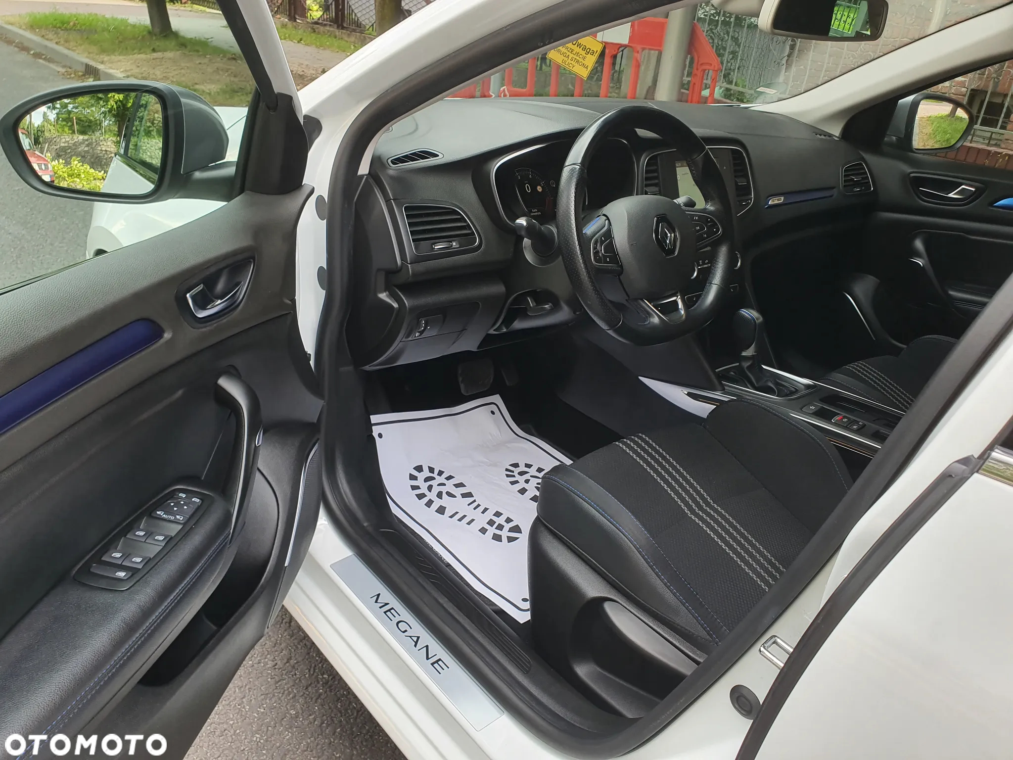 Renault Megane ENERGY TCe 165 EDC GT LINE - 10