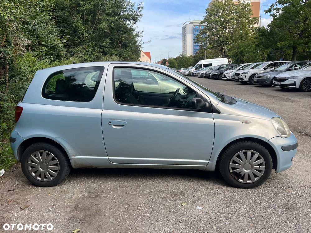 Toyota Yaris 1.0 Base - 10