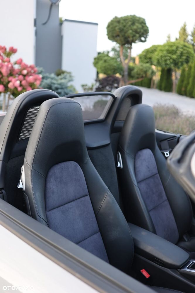 Porsche Boxster - 14