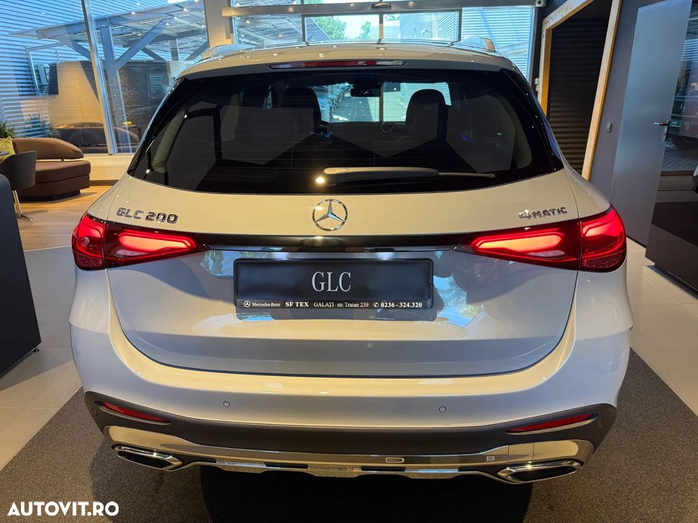 Mercedes-Benz GLC - 12