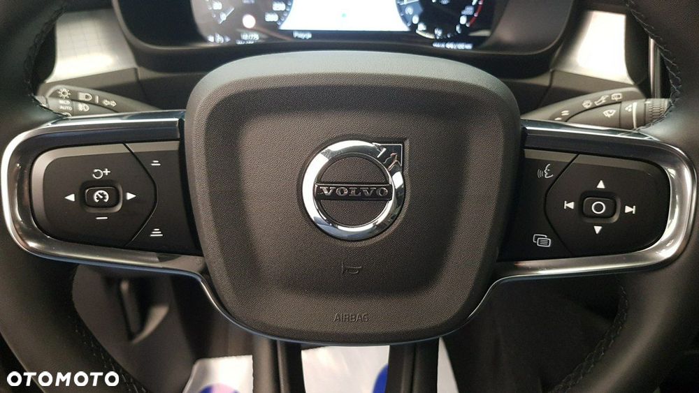 Volvo XC 40 - 22