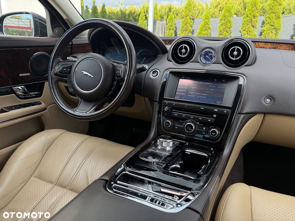 Jaguar XJ 5.0 V8 Premium Luxury - 31