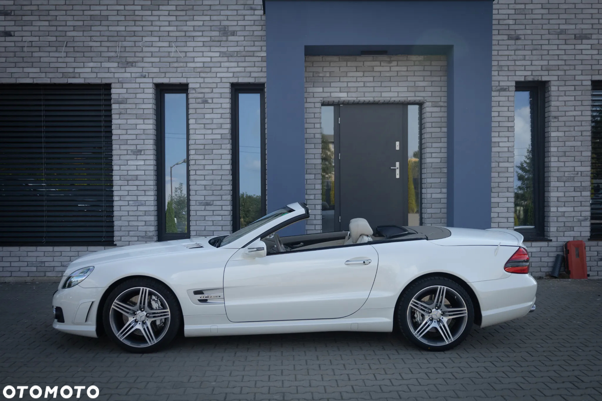 Mercedes-Benz SL 63 AMG - 5
